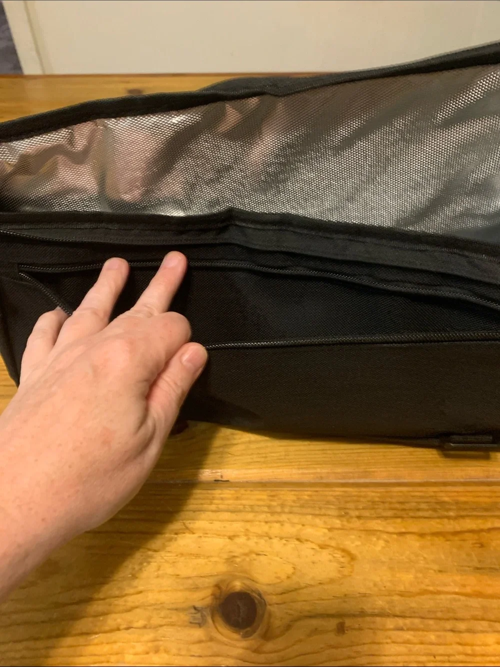 Source Unknown Black Insulated Bicycle Rear Rack Tote with Front Zipper Pocket